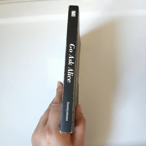 Go Ask Alice Paperback Book - Picture 2 of 7